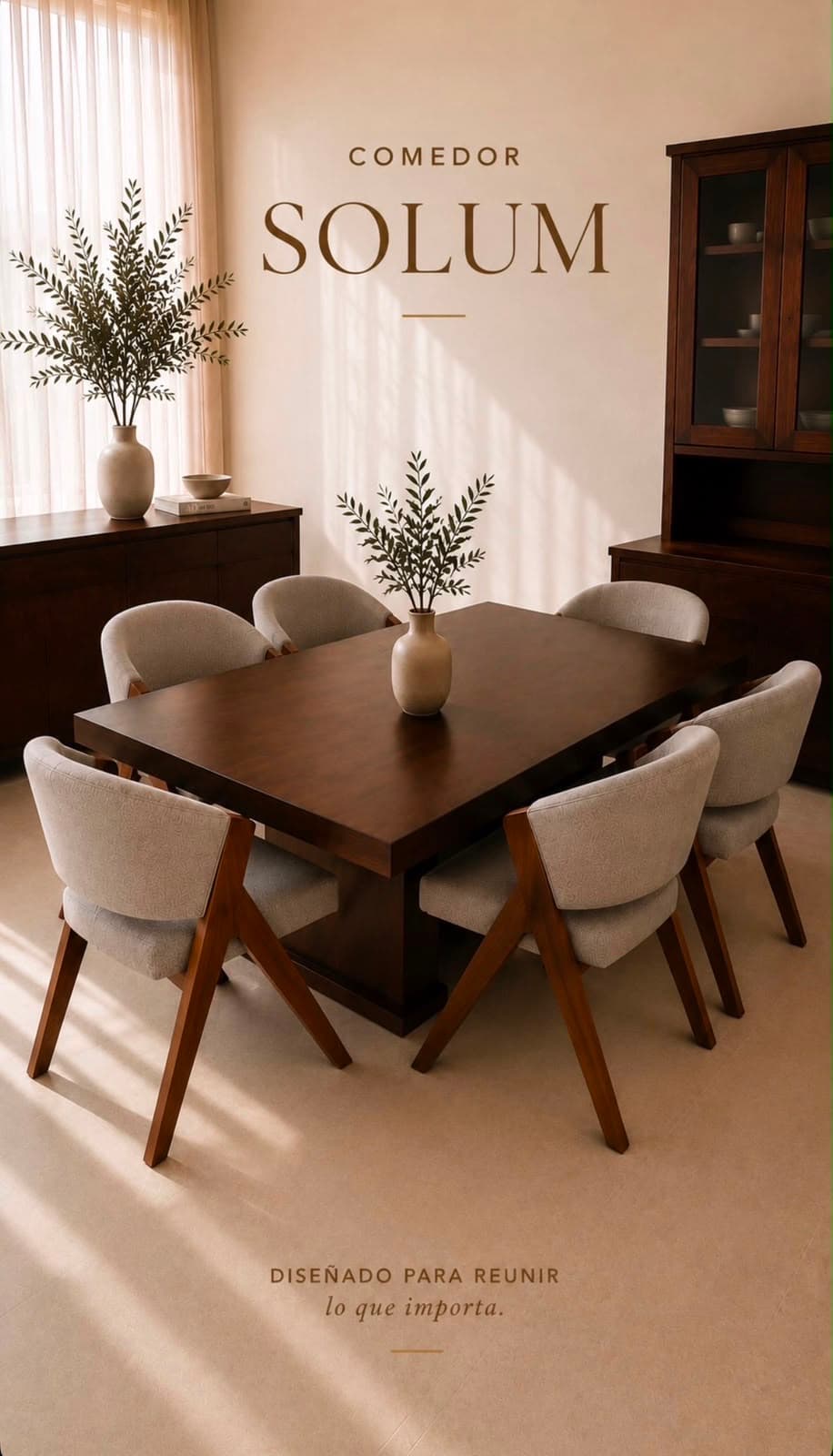 Comedor Solum con sillas de estructura de madera en compás